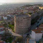 Beyond The Castle * Thessalonique