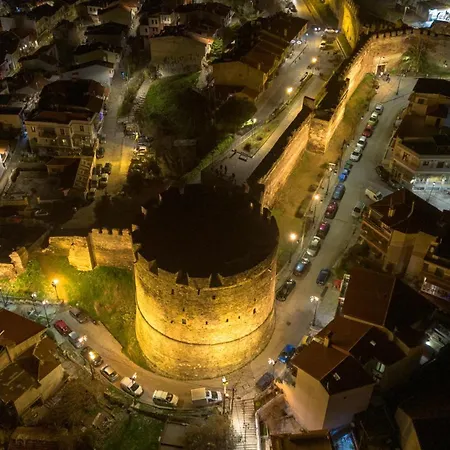 Beyond The Castle Thessalonique