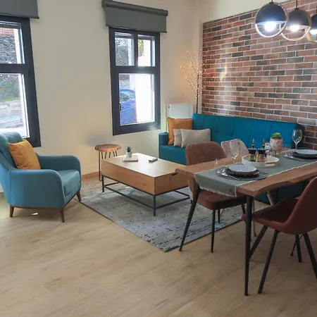 Beyond The Castle Салоники
