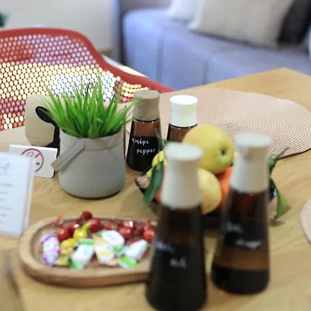 아파트 Beyond The Castle *