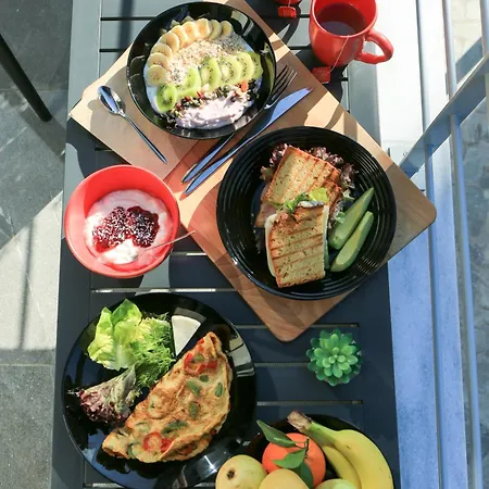 아파트 Beyond The Castle