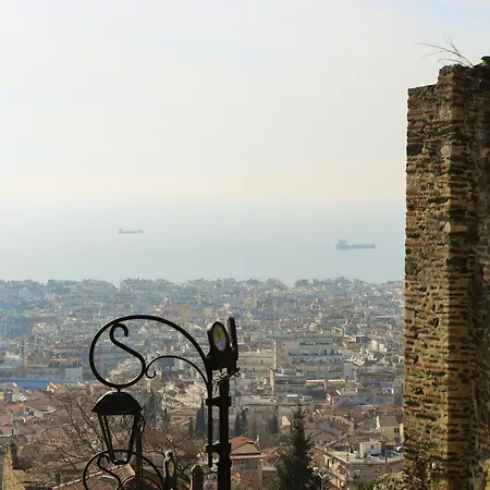 Διαμέρισμα Beyond The Castle *