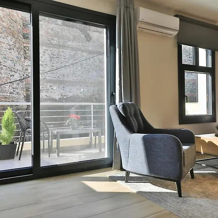 Beyond The Castle * テッサロニキ