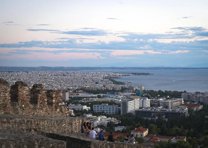 Beyond The Castle Apartment Thessaloniki